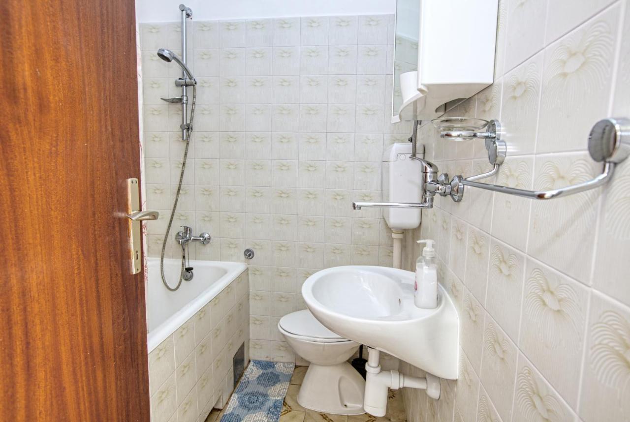 Apartments And Rooms By The Sea Tisno, Murter - 5128 외부 사진