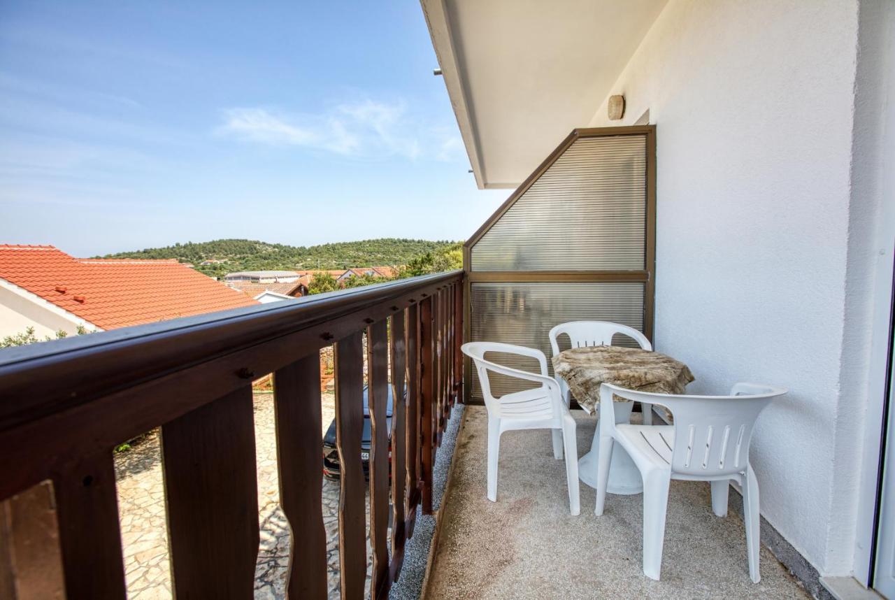 Apartments And Rooms By The Sea Tisno, Murter - 5128 외부 사진